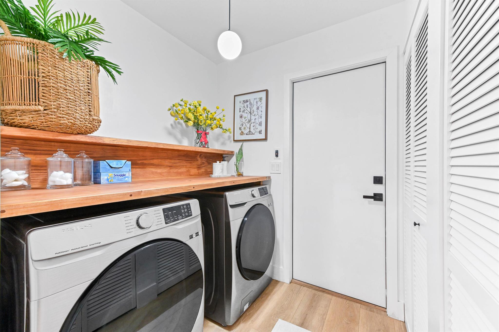 CORAL LAKES - Residential