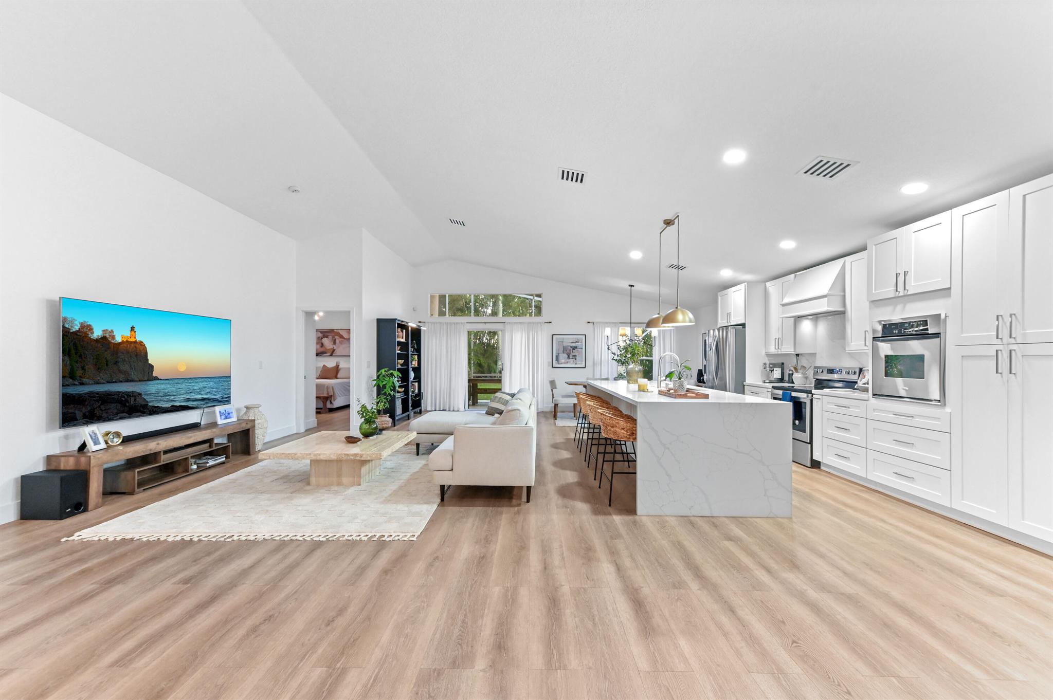 CORAL LAKES - Residential