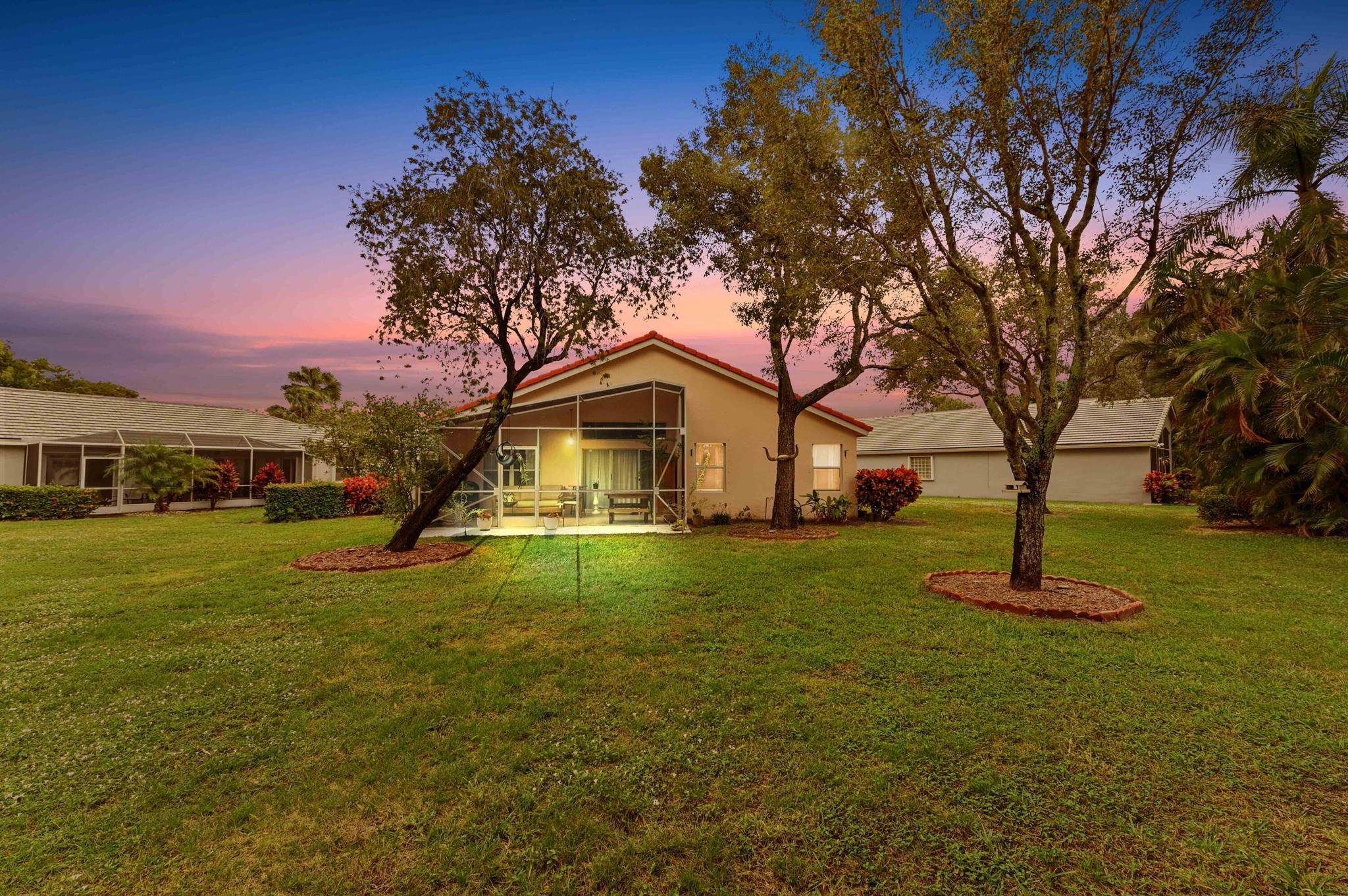 CORAL LAKES - Residential