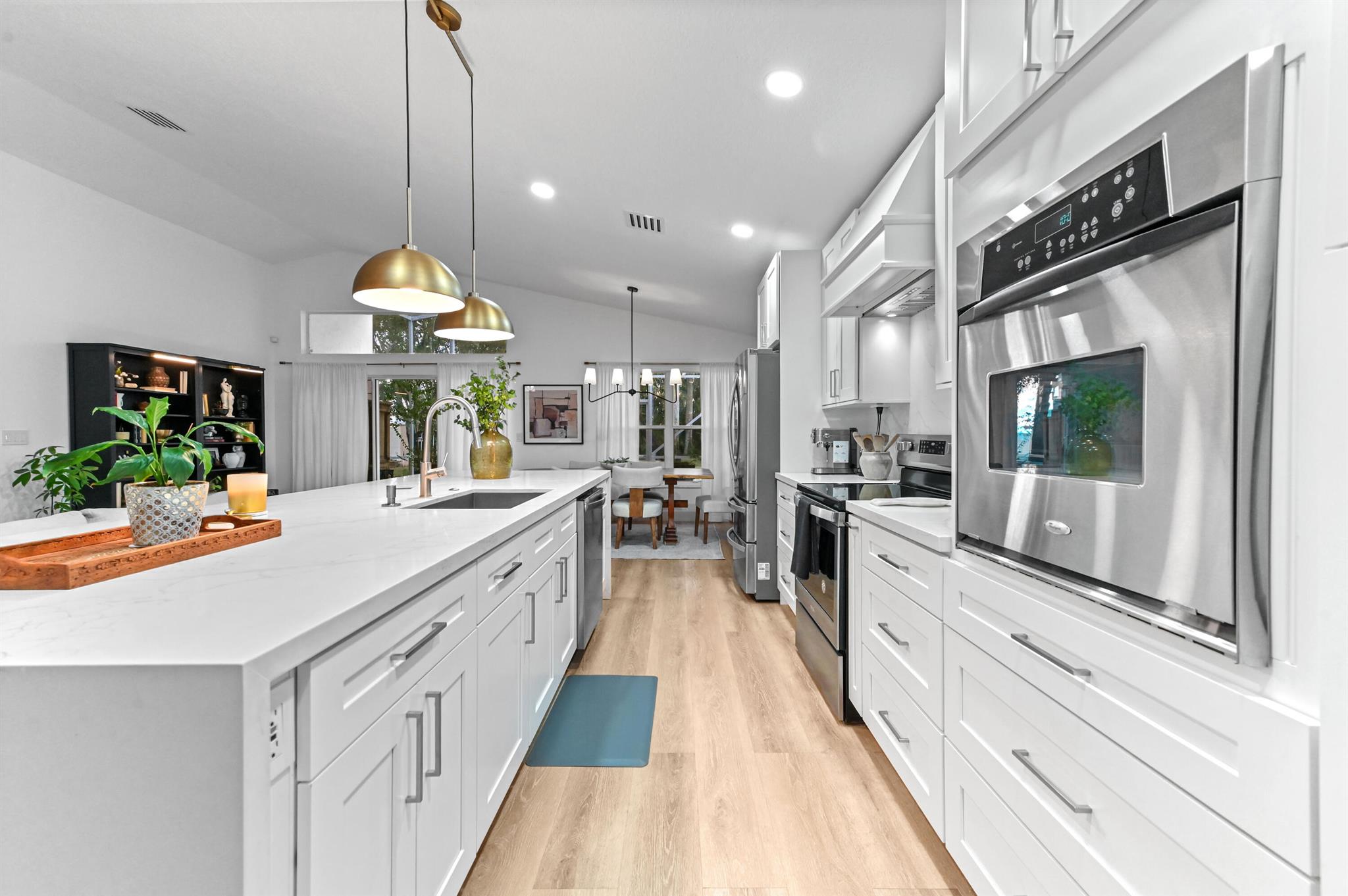 CORAL LAKES - Residential