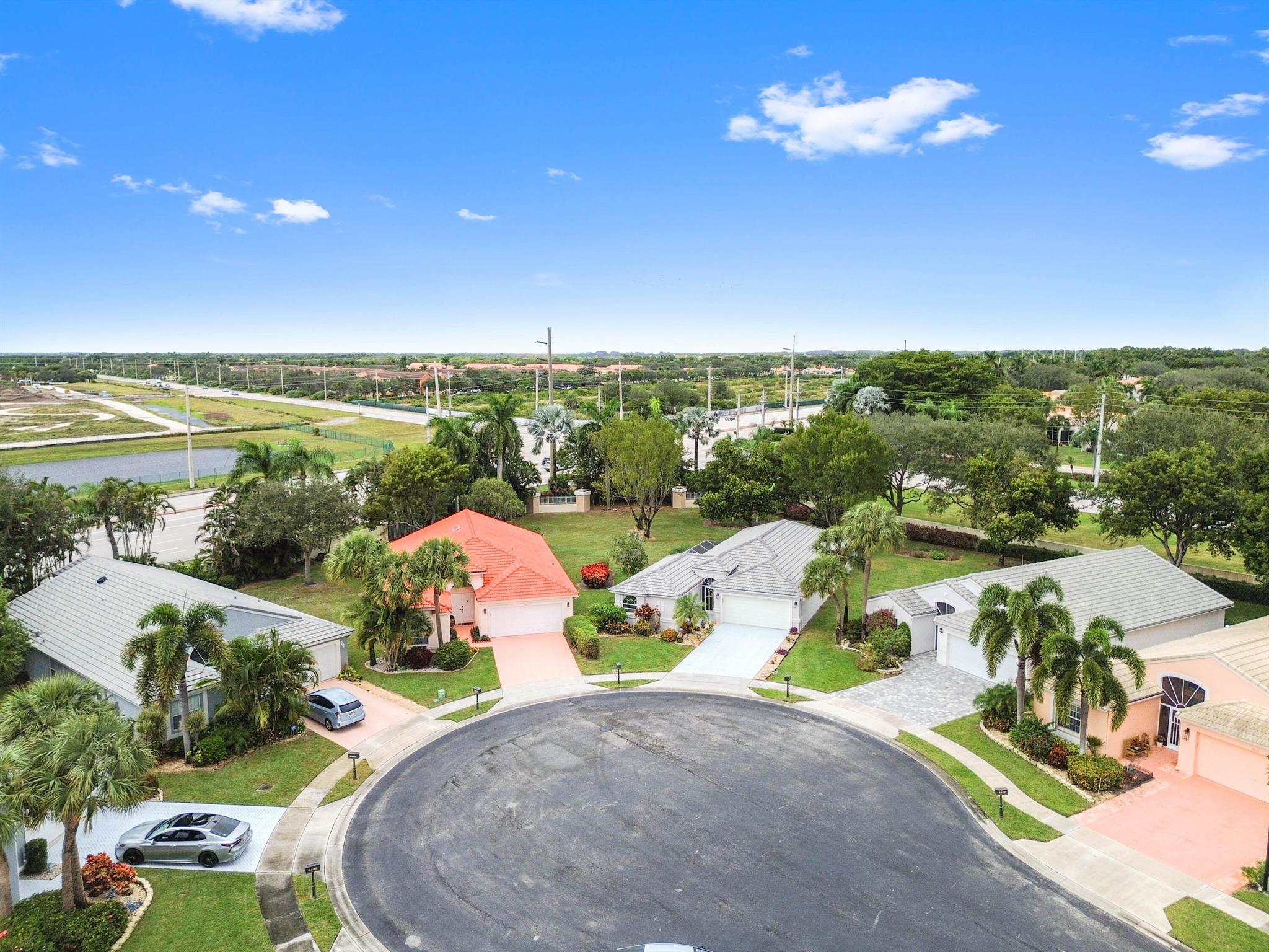 CORAL LAKES - Residential