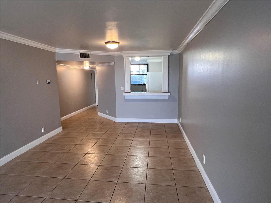 Photo of 118 Lake Emerald Drive #103, Oakland Park, FL 33309 (MLS # F10551380)