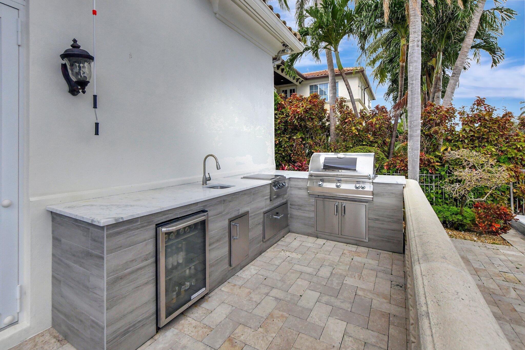 CARIBBEAN KEYS - Residential Lease
