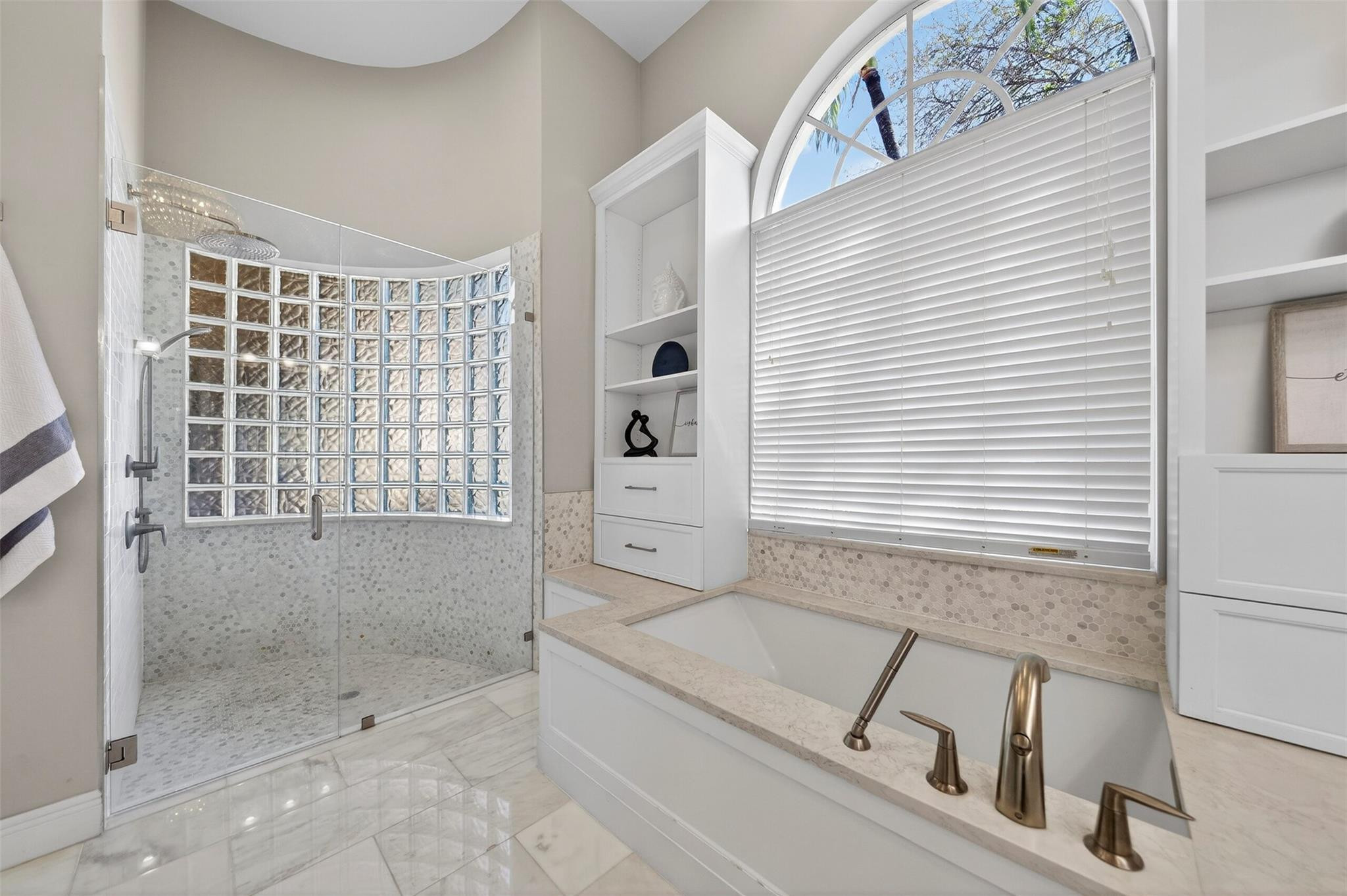 Fox Ridge 157-8 B - Residential