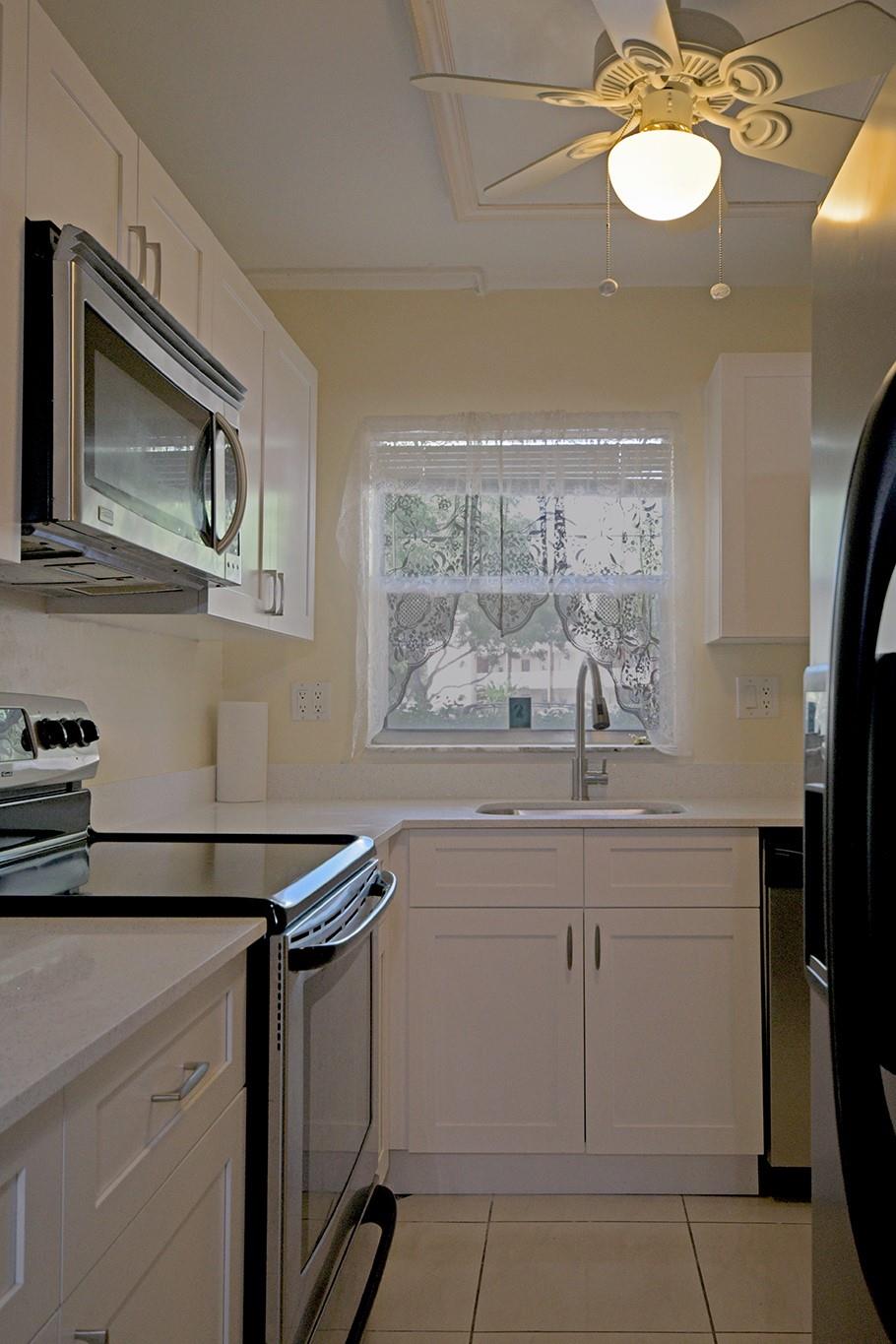 Sunrise lakes phase 3 - Residential