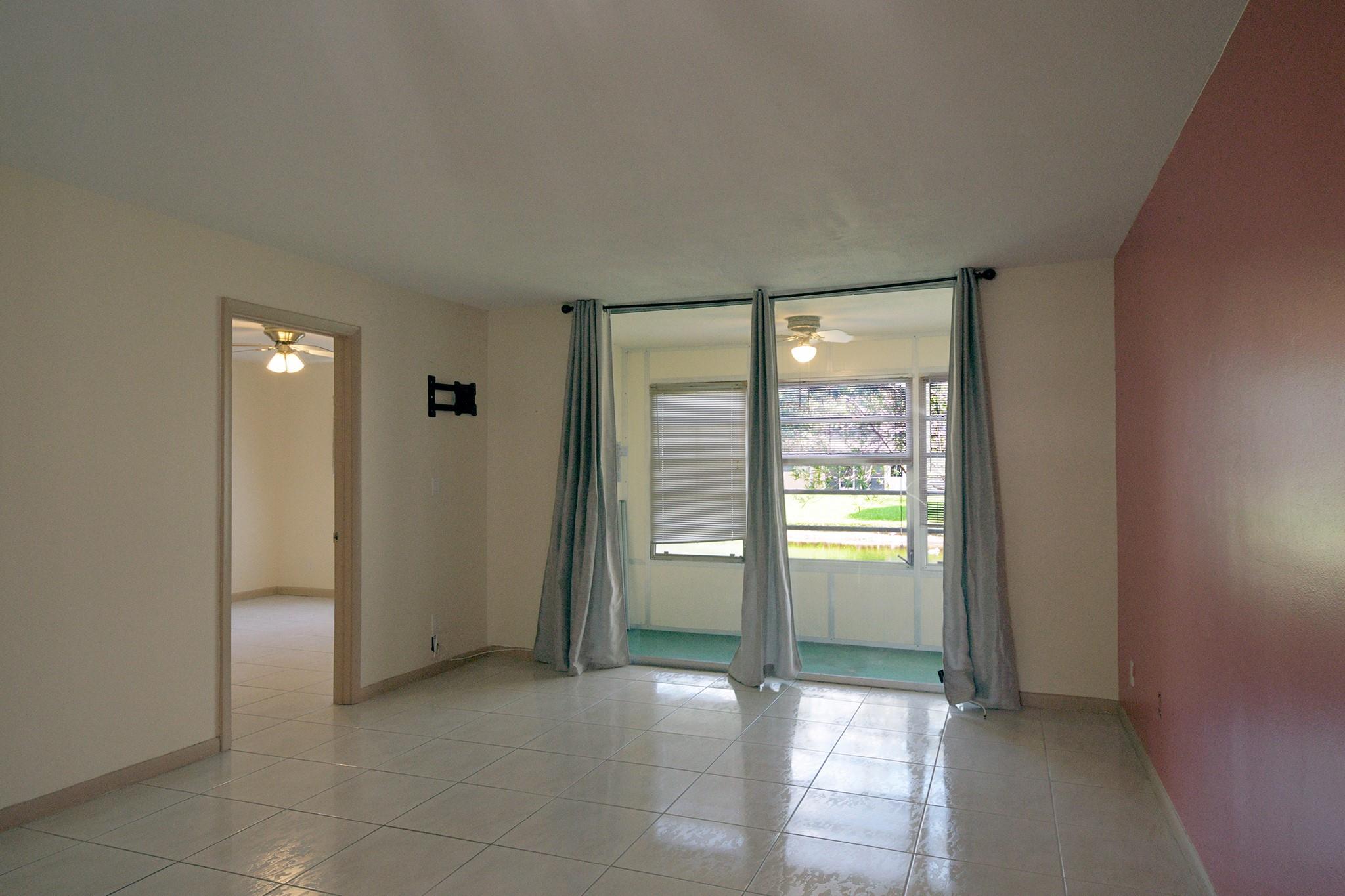 Sunrise lakes phase 3 - Residential