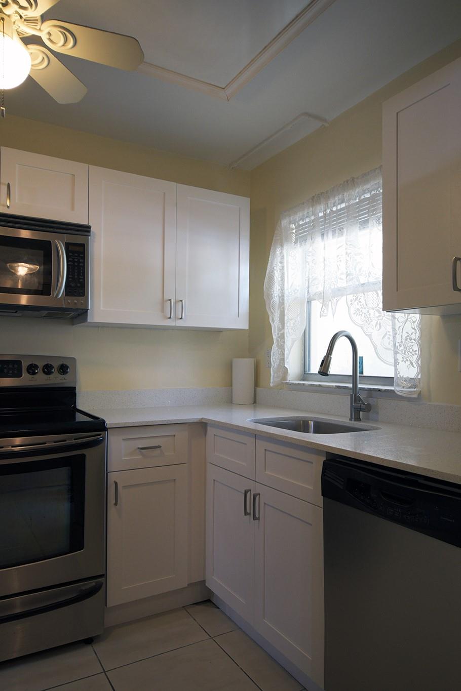 Sunrise lakes phase 3 - Residential