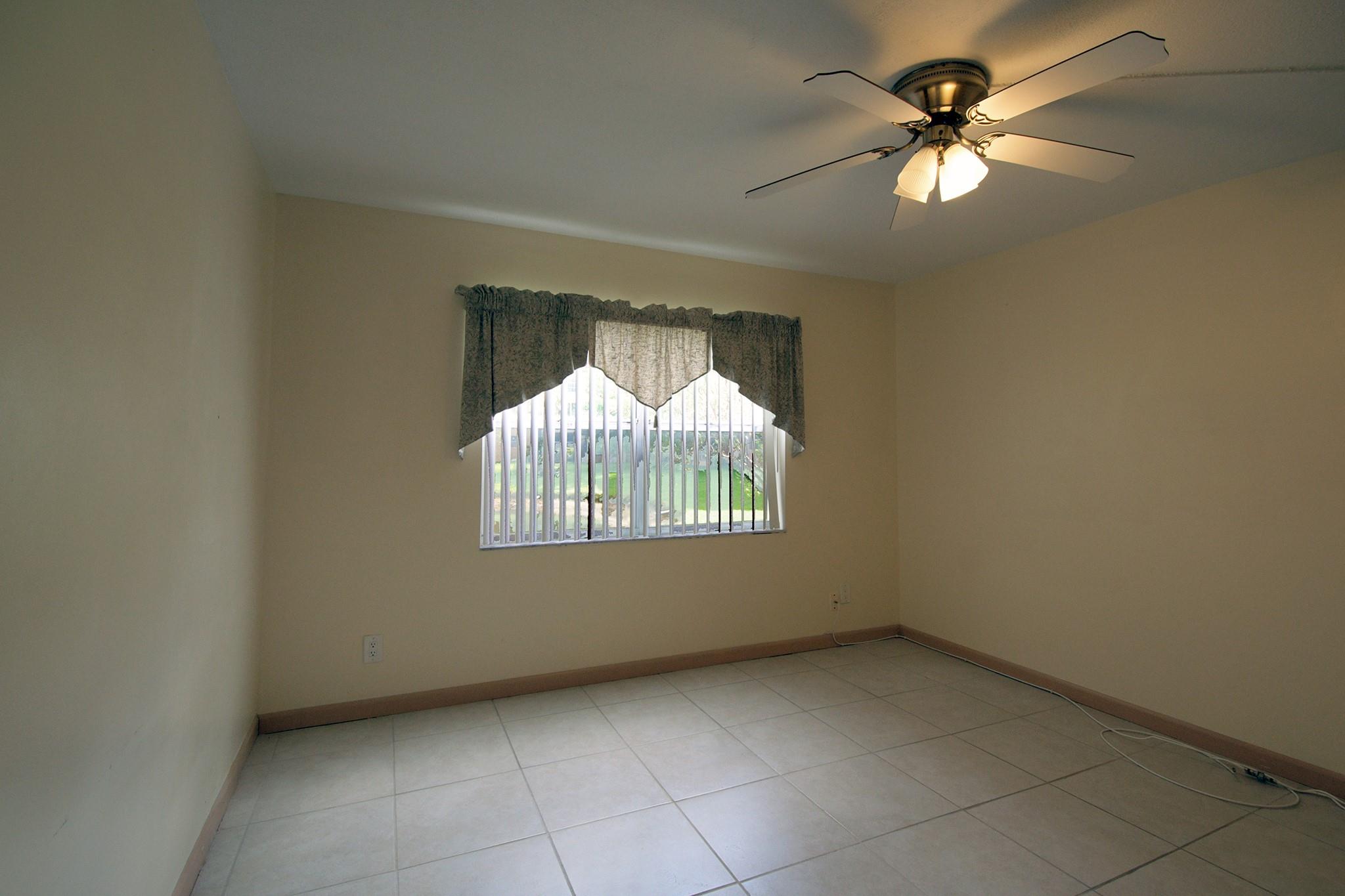 Sunrise lakes phase 3 - Residential
