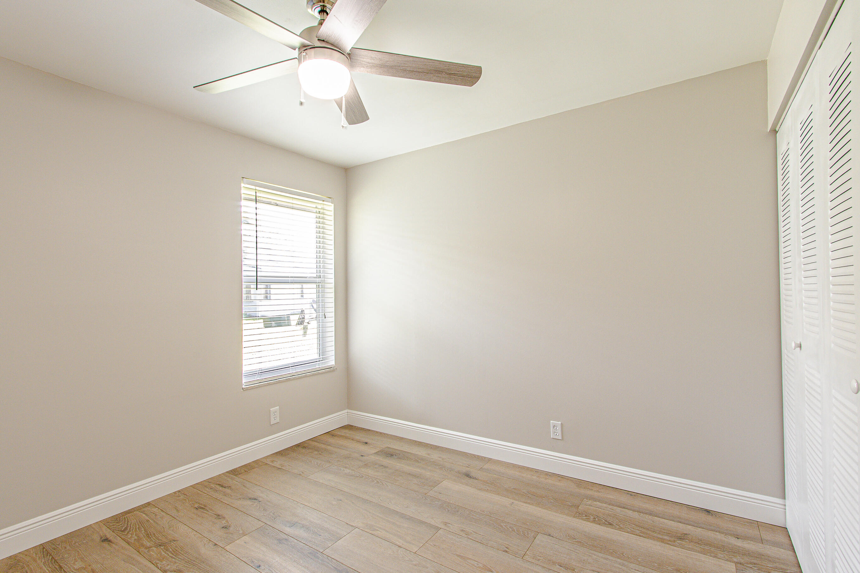 ALPINE WOODS ESTATES NO II - Residential Lease