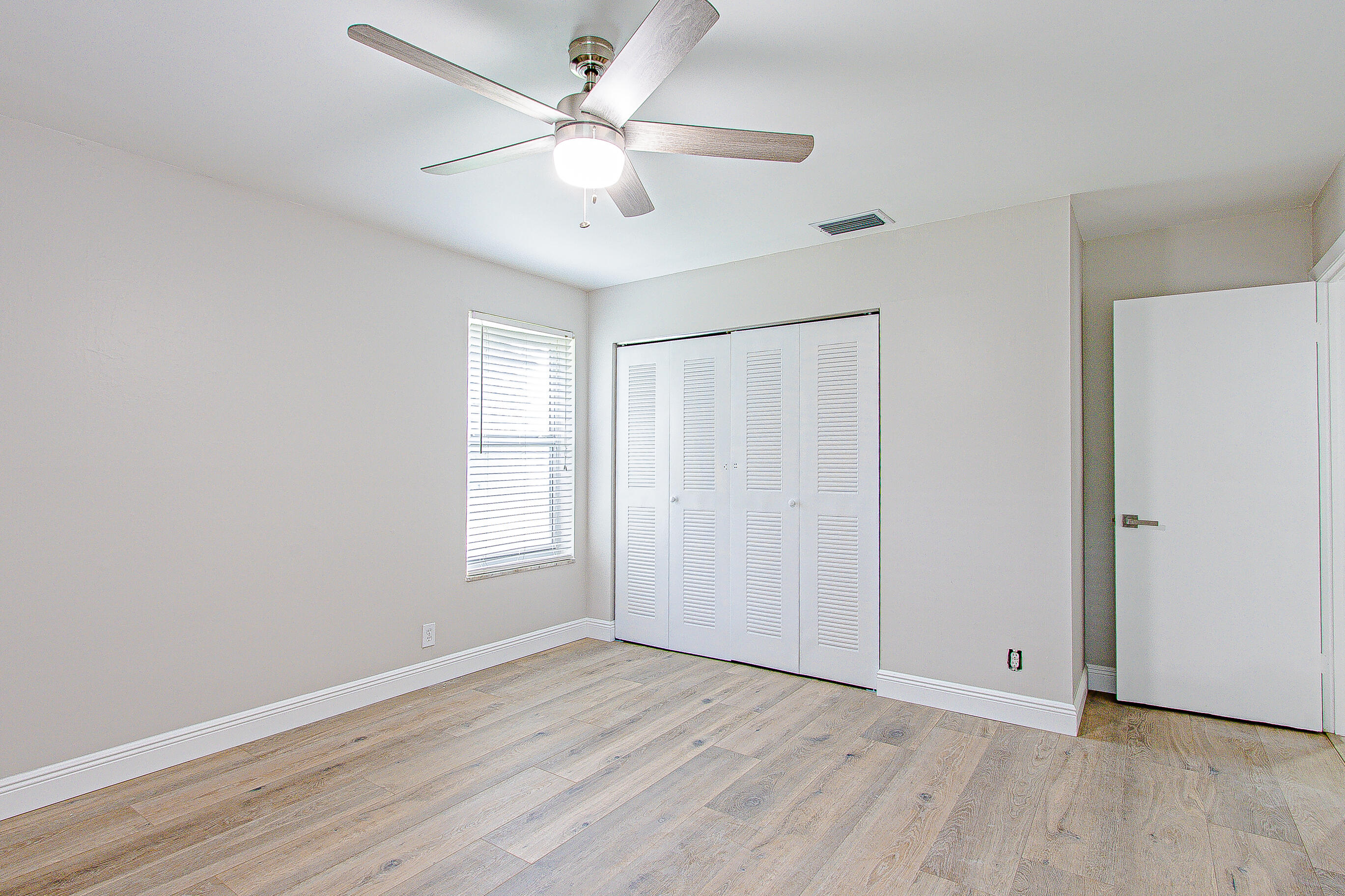 ALPINE WOODS ESTATES NO II - Residential Lease