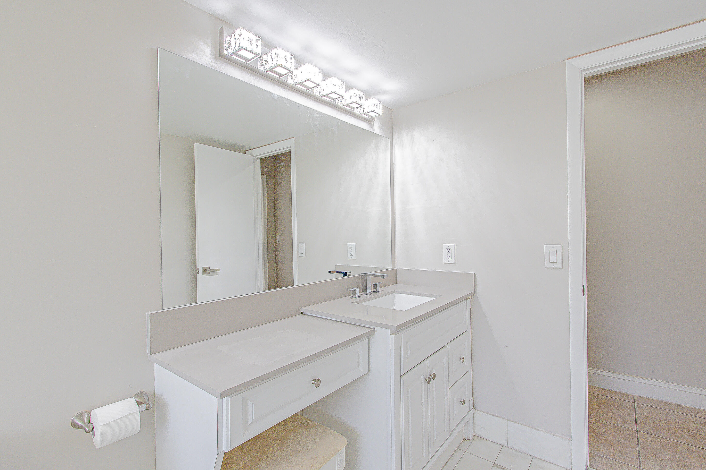 ALPINE WOODS ESTATES NO II - Residential Lease