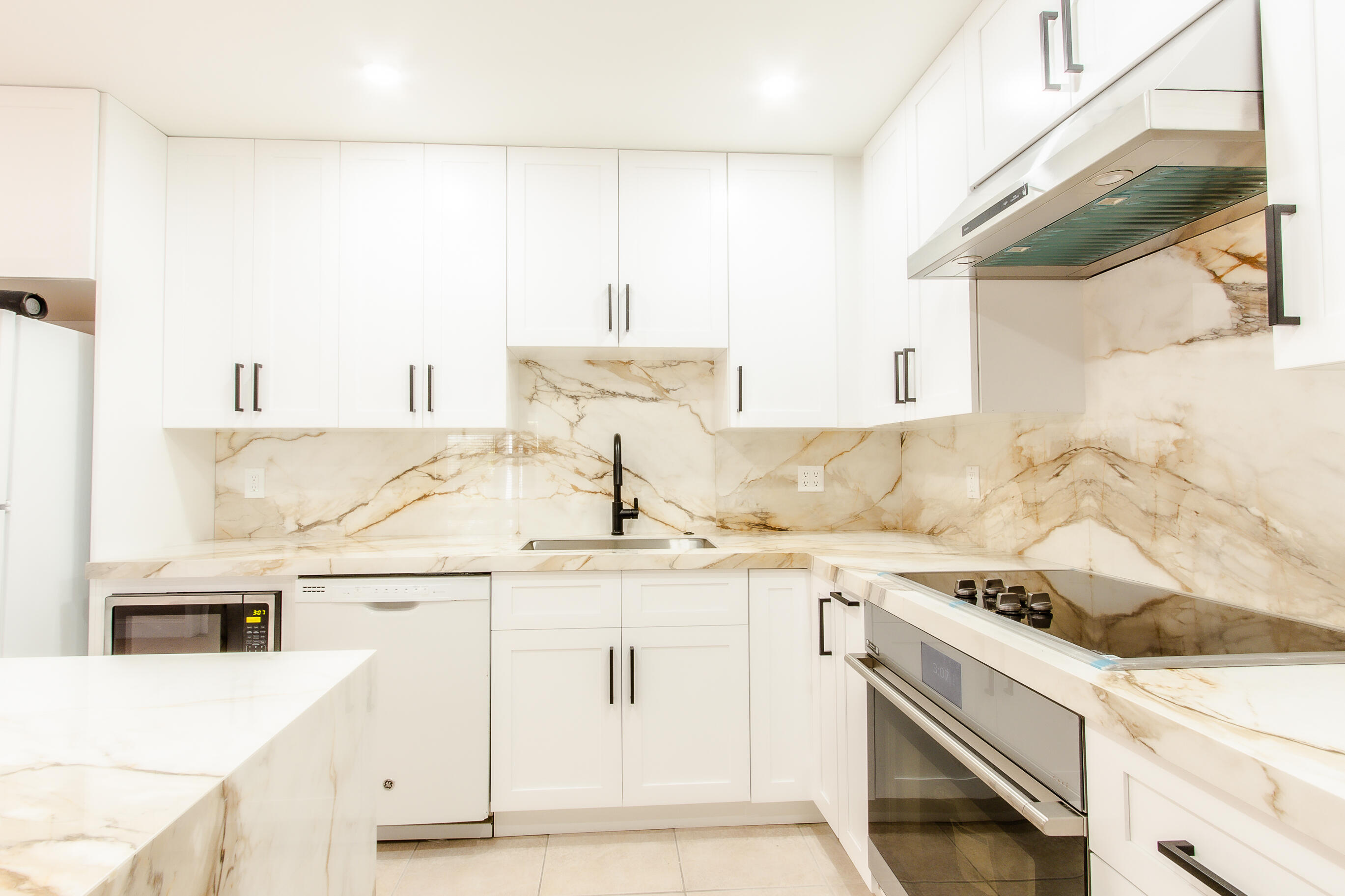 ALPINE WOODS ESTATES NO II - Residential Lease