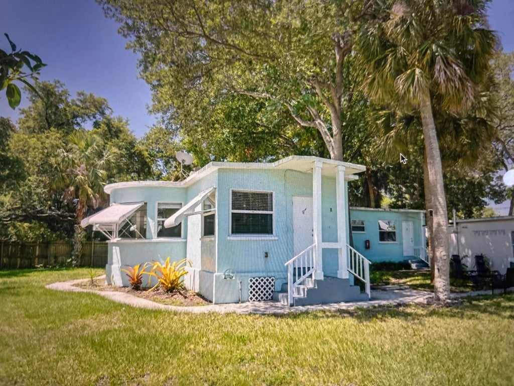 Photo of 506 N 2nd Street #8, Fort Pierce, FL 34950 (MLS # R11015744)