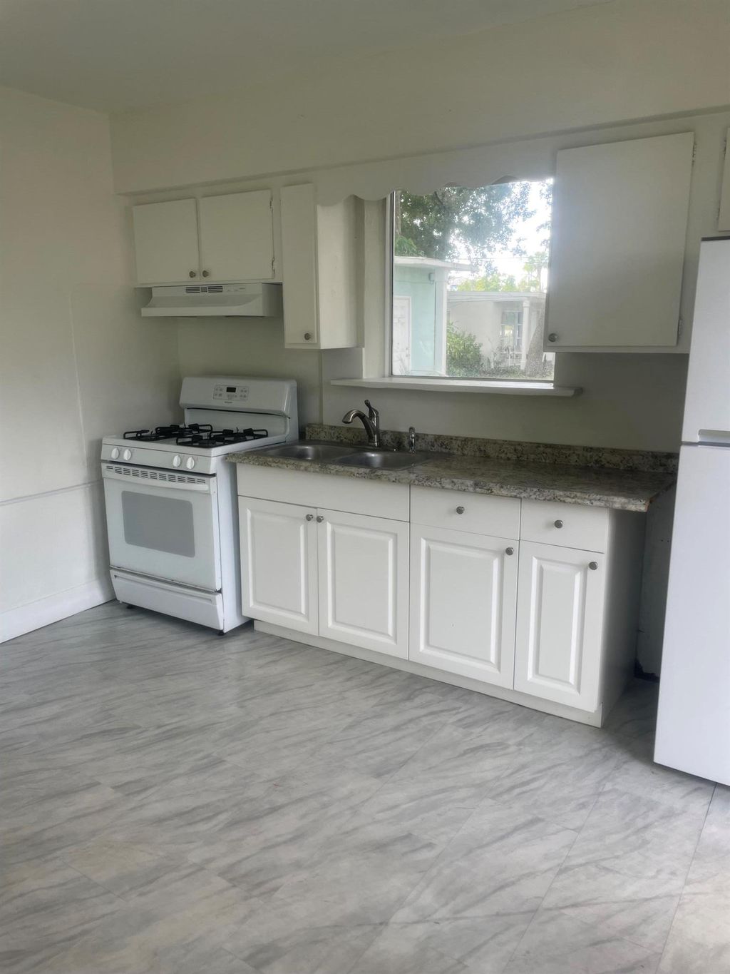 Photo of 506 N 2nd Street #8, Fort Pierce, FL 34950 (MLS # R11015744)
