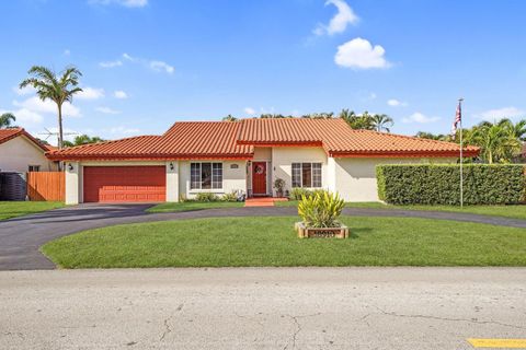 18910 W Oakmont Hialeah FL 33015