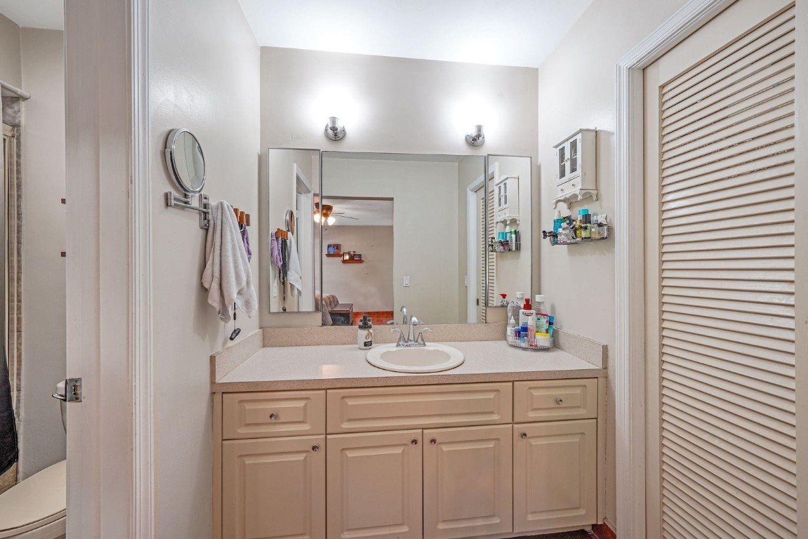 COUNTRY CLUB OF MIAMI ESTATES - Residential