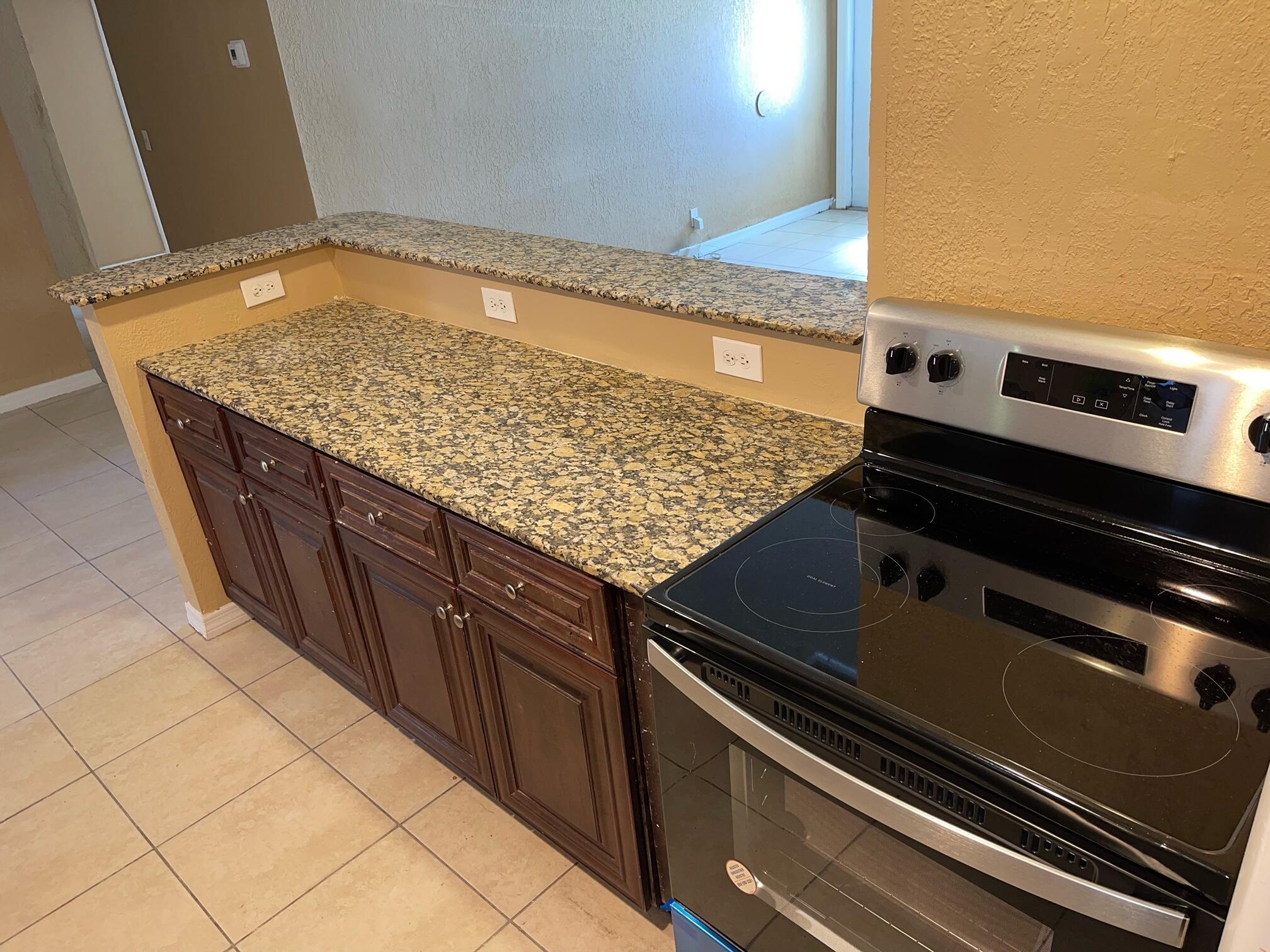FEDERAL GARDENS 4 - Residential Lease