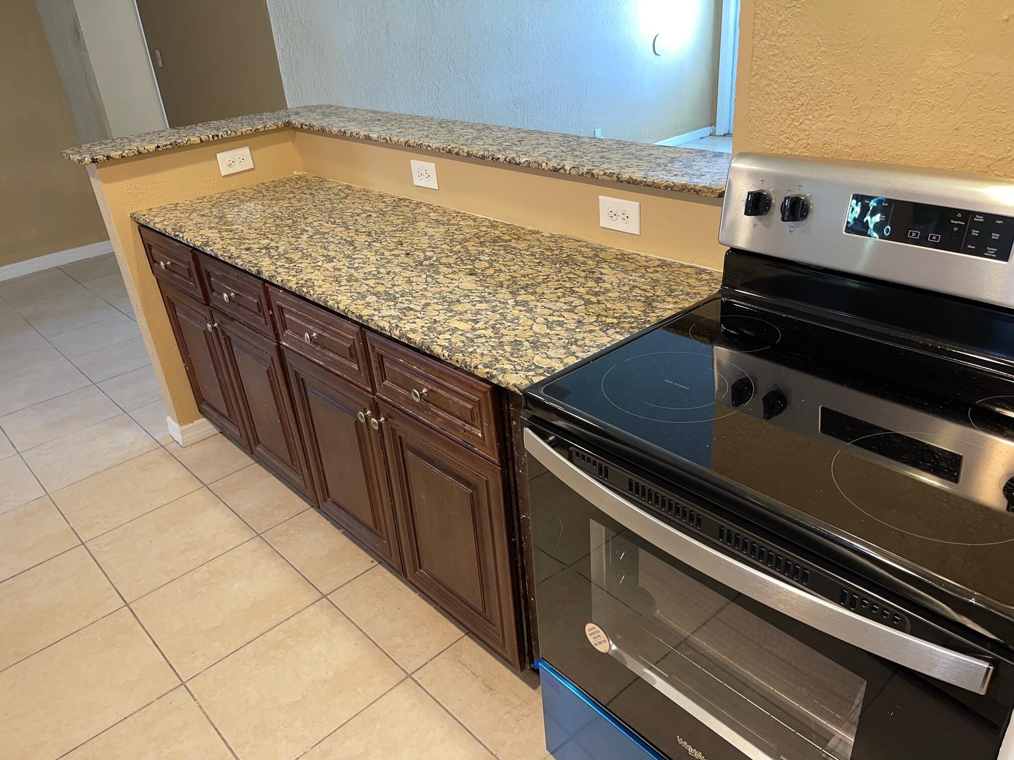 FEDERAL GARDENS 4 - Residential Lease
