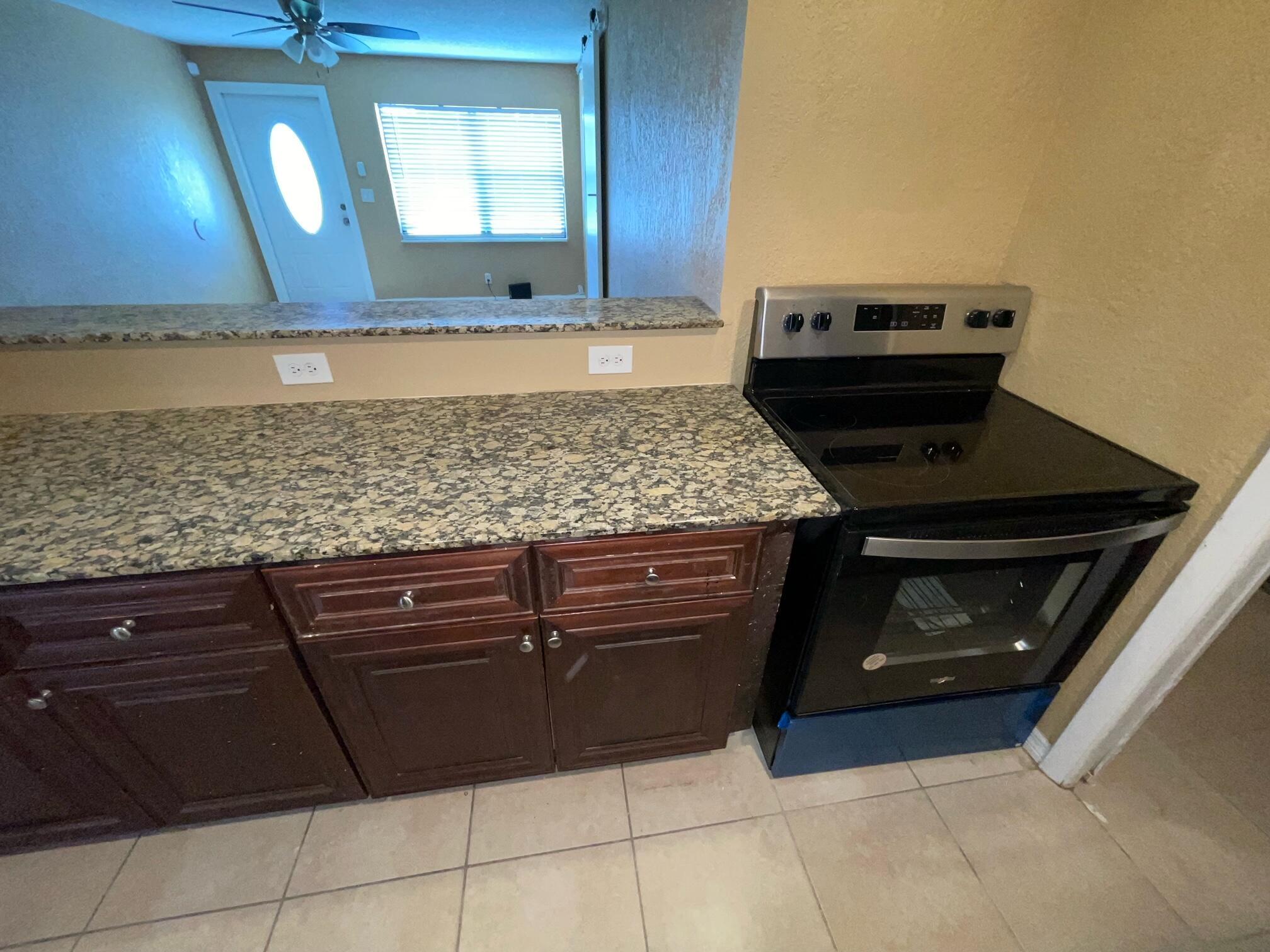 FEDERAL GARDENS 4 - Residential Lease