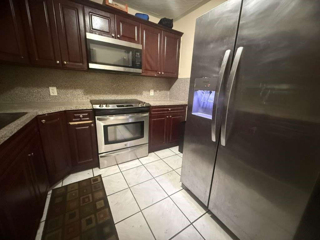 West Hollywood Trailer Ci - Residential