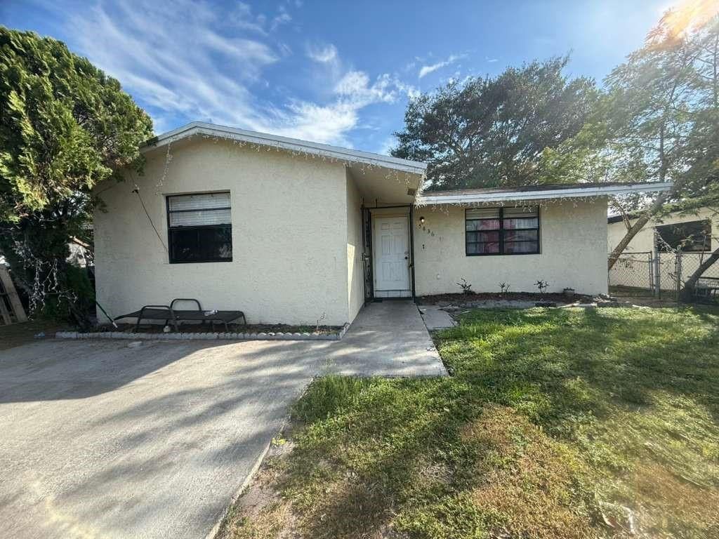 Photo of 5836 Wiley Street, Hollywood, FL 33023 (MLS # F10555798)