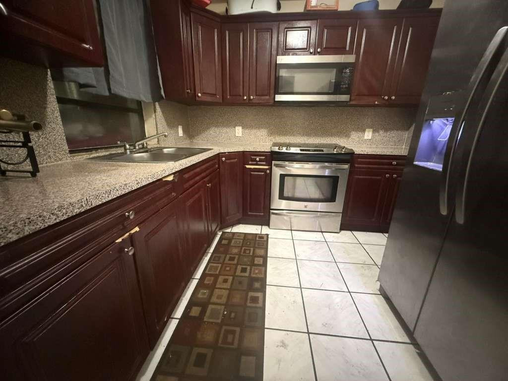 West Hollywood Trailer Ci - Residential