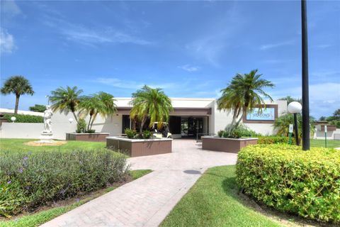 A home in Deerfield Beach