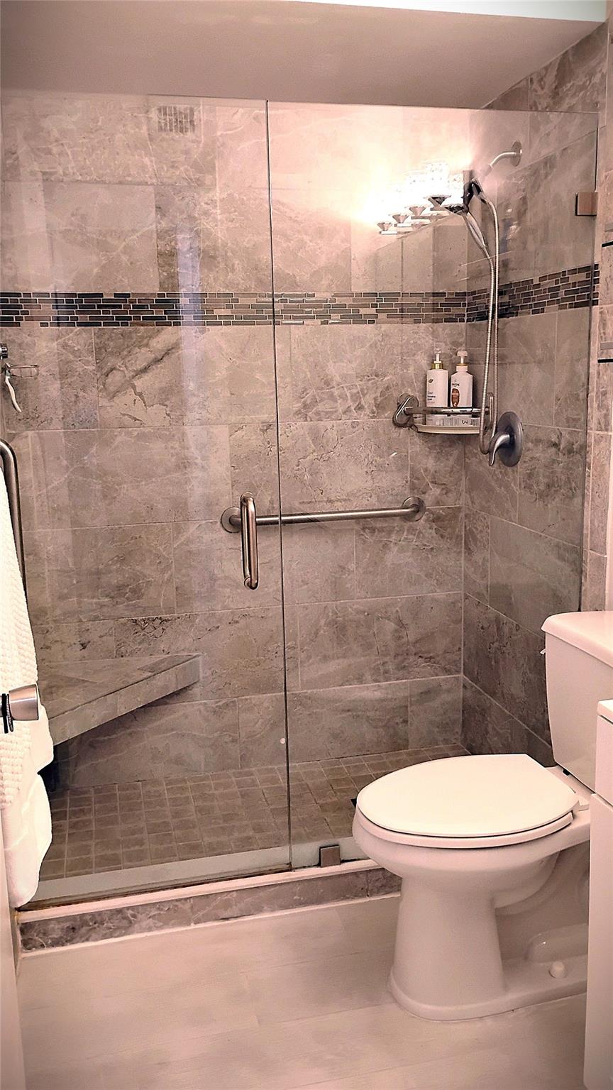 Vista Del Lago - Residential