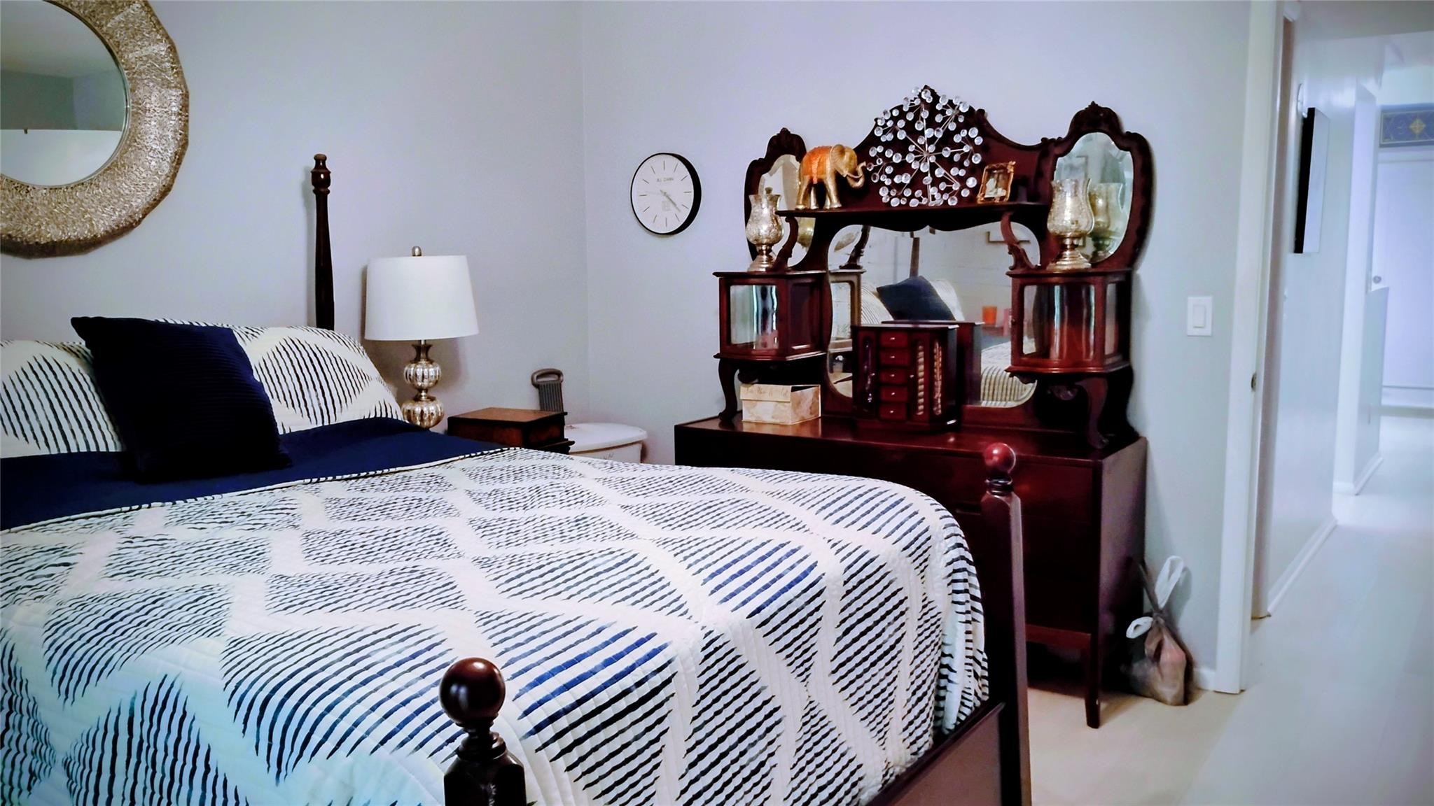 Vista Del Lago - Residential