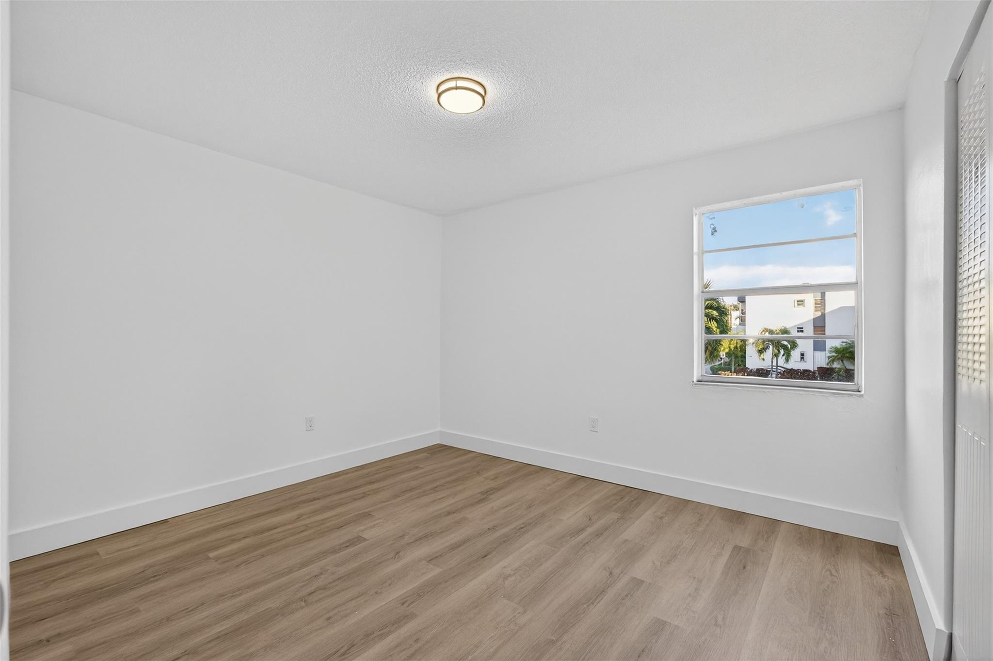 GROVE GARDENS CONDO - Residential