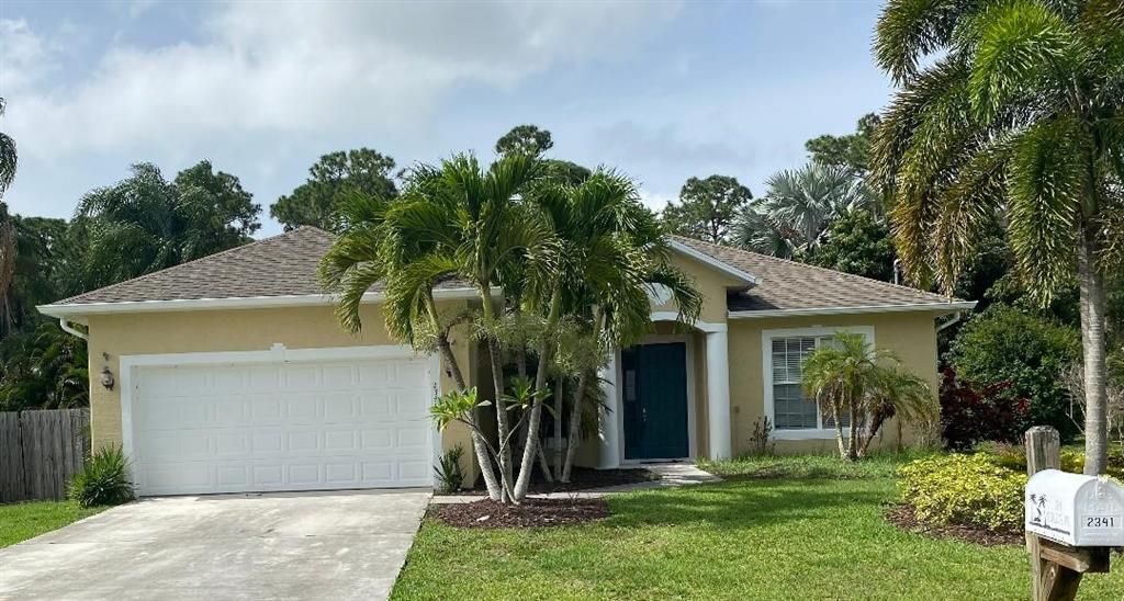 Photo of 2341 SE Gillette Ave, Port Saint Lucie, FL 34952 (MLS # F10331747)