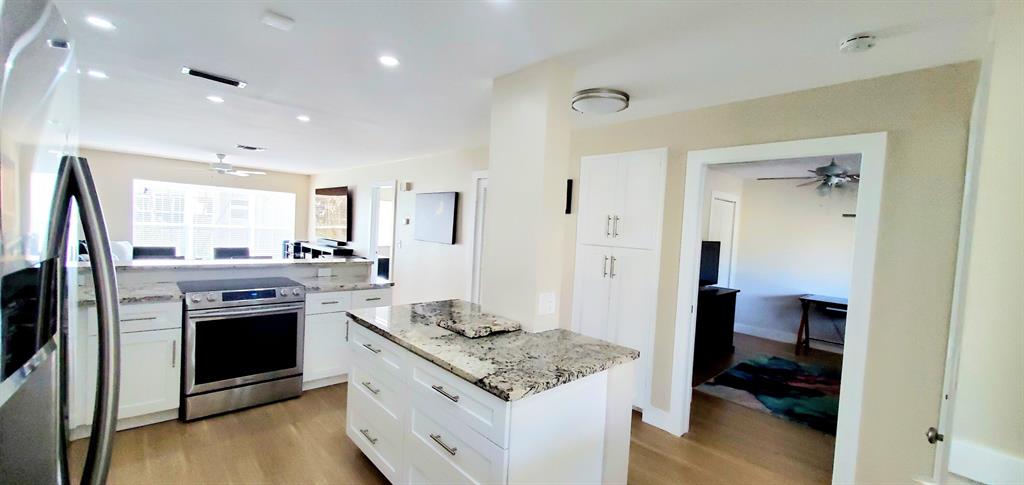 Photo of 13916 Via Flora #F, Delray Beach, FL 33484 (MLS # R10763765)