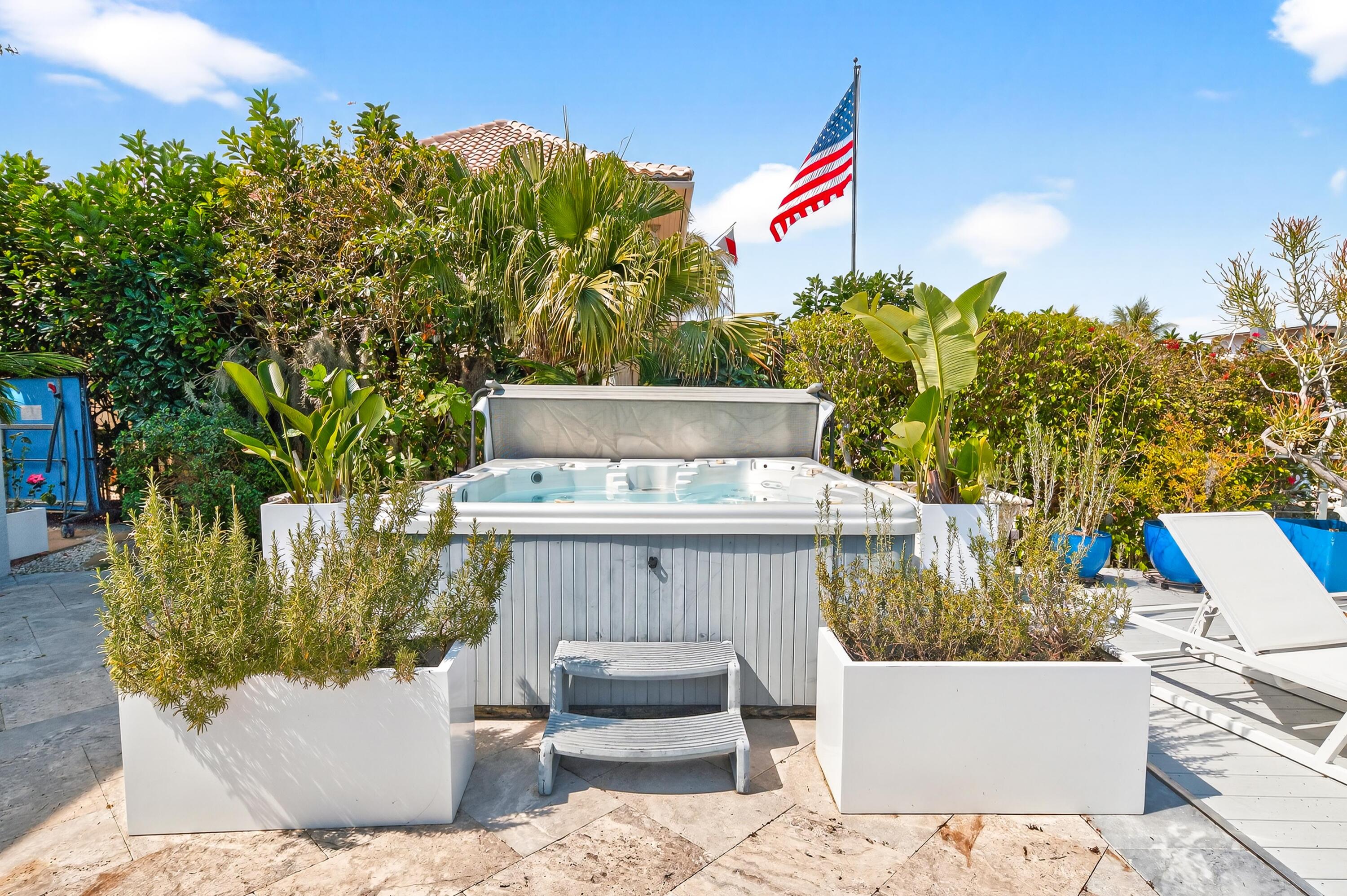 PALM BEACH LAKE WORTH ESTATES 2 - Residential