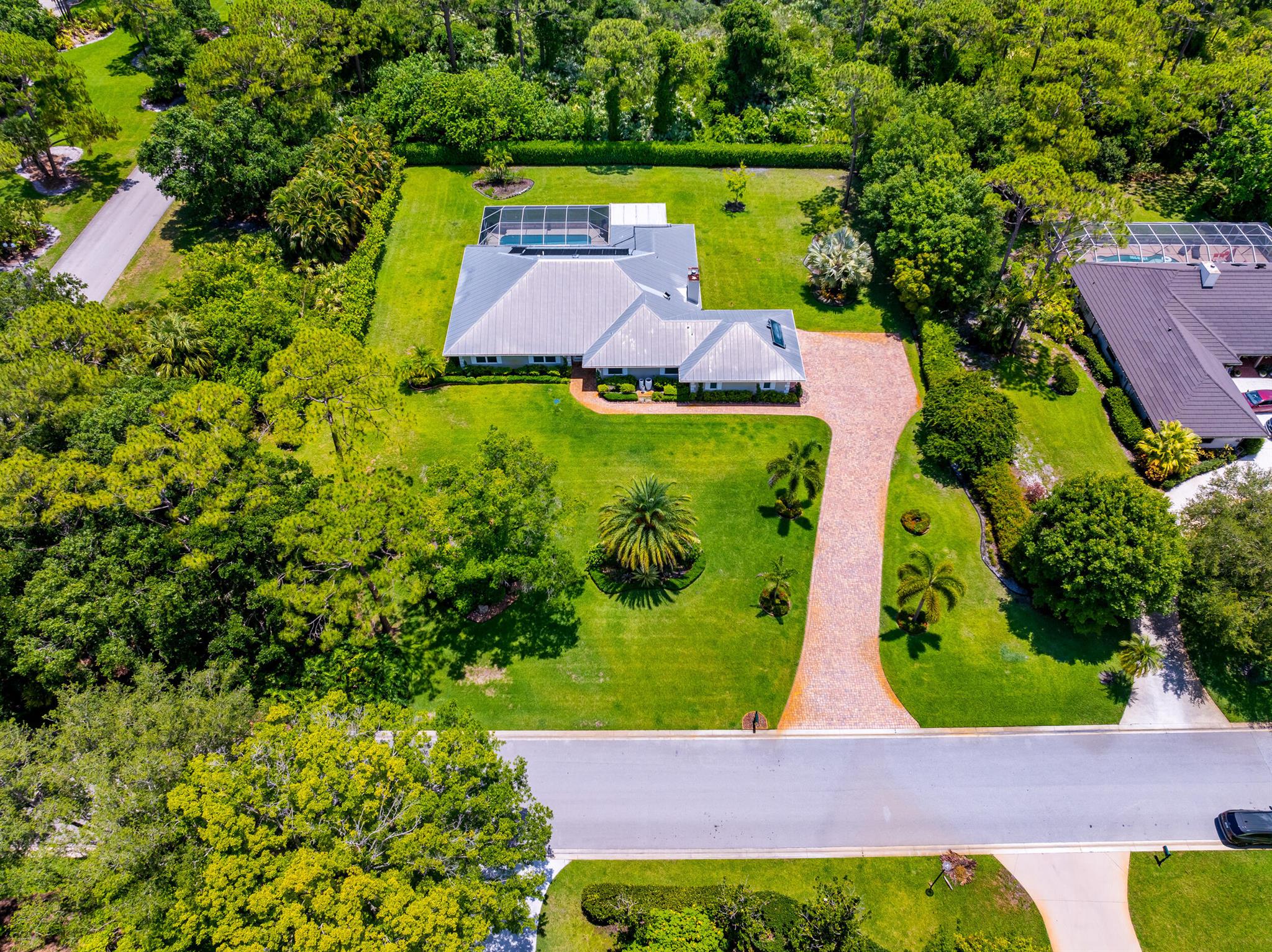 7903 Plantation Lakes Drive NW