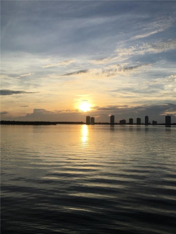 Shore Club - Residential