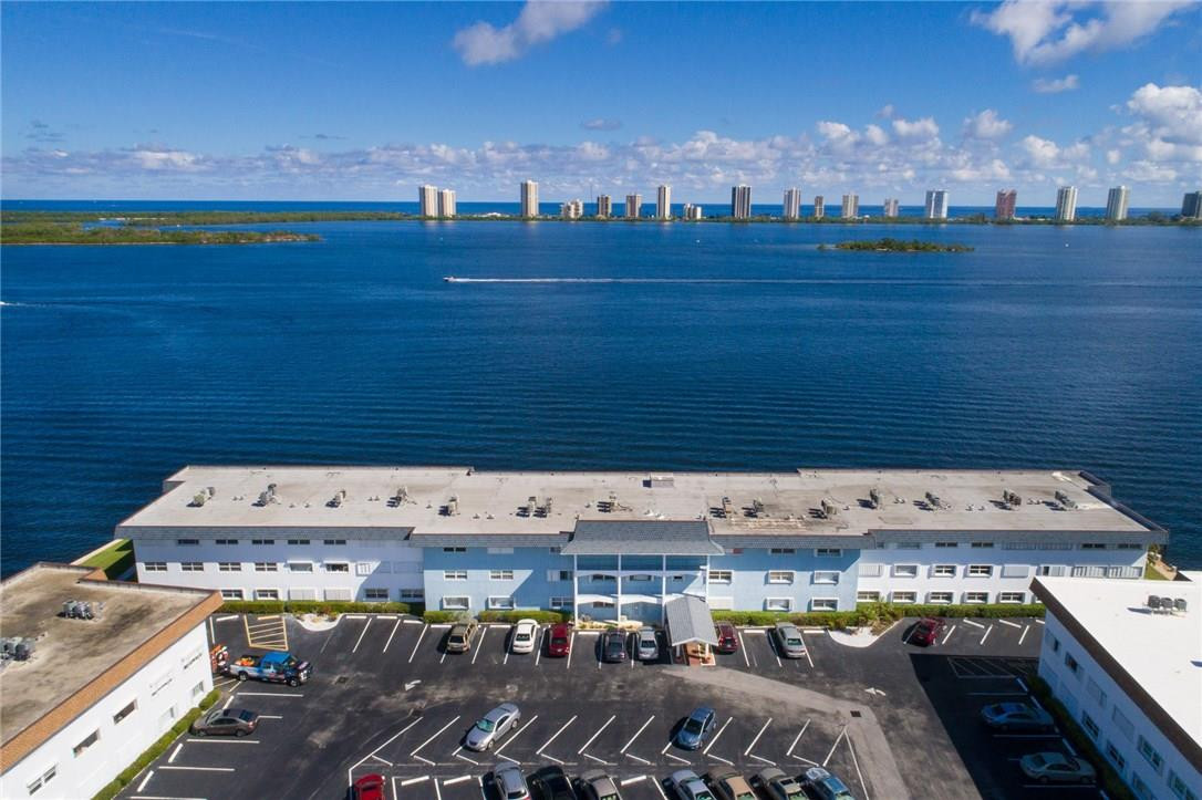 Shore Club - Residential