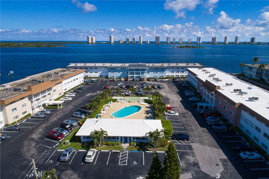 Shore Club - Residential