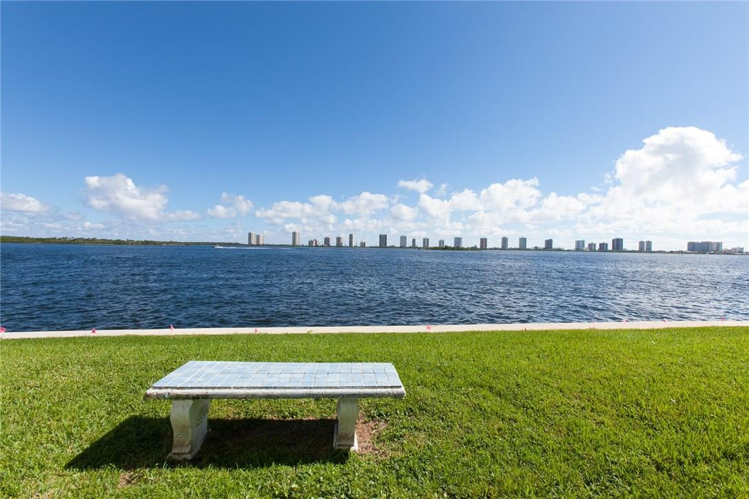 Shore Club - Residential