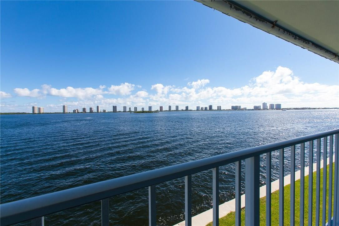 Shore Club - Residential
