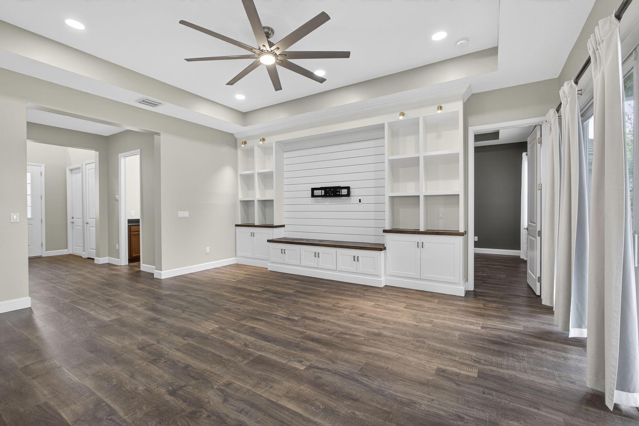 MEADOWS OF WESTLAKE - Residential
