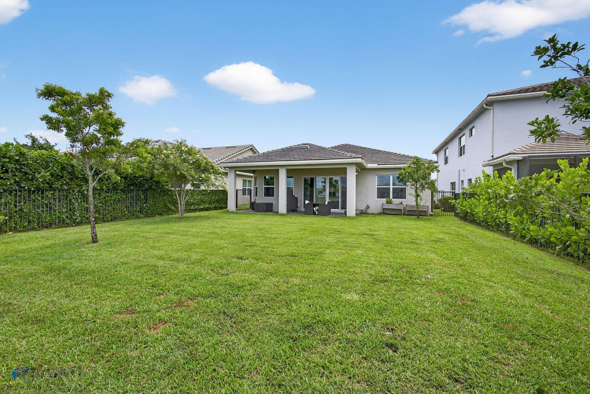 MEADOWS OF WESTLAKE - Residential