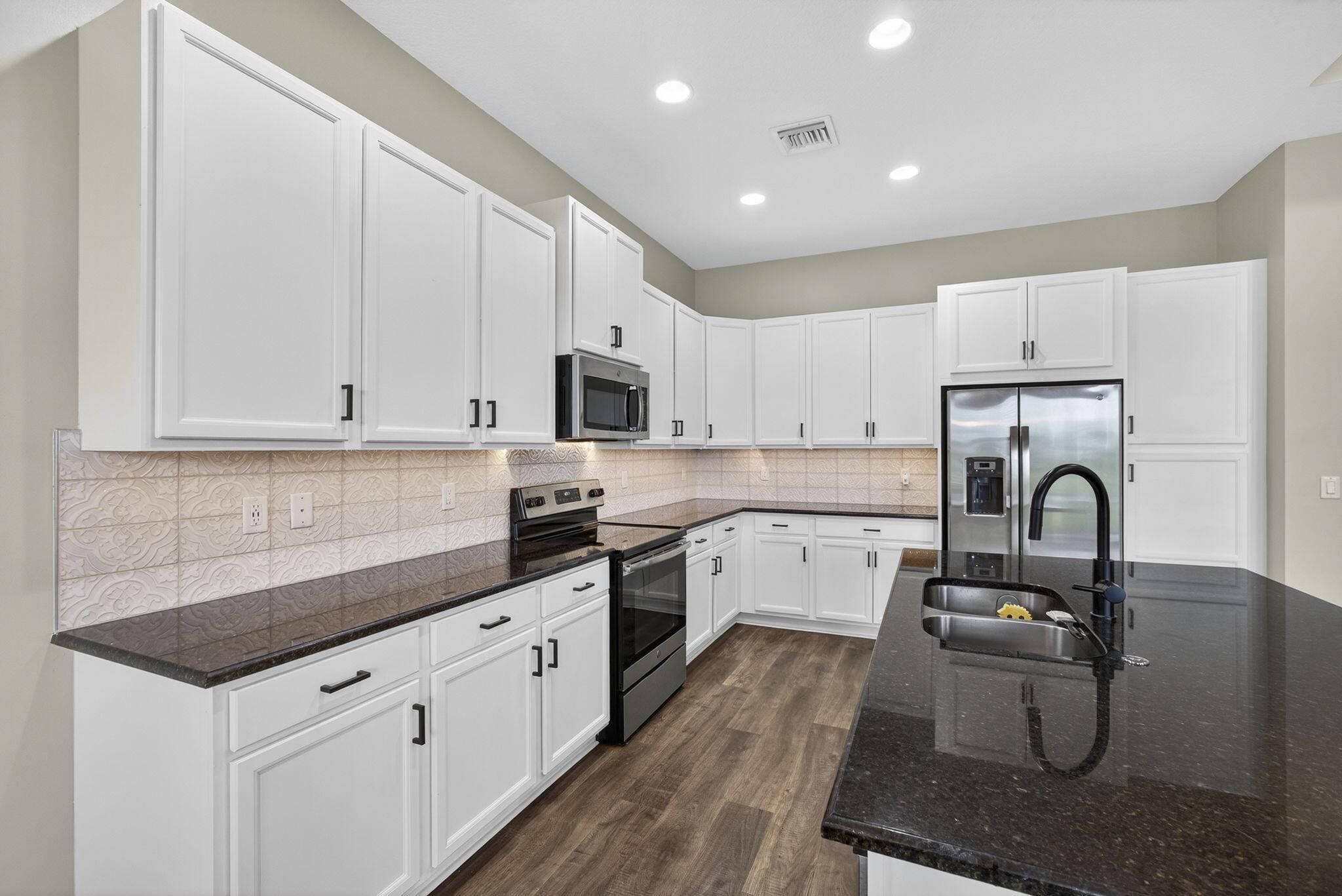 MEADOWS OF WESTLAKE - Residential