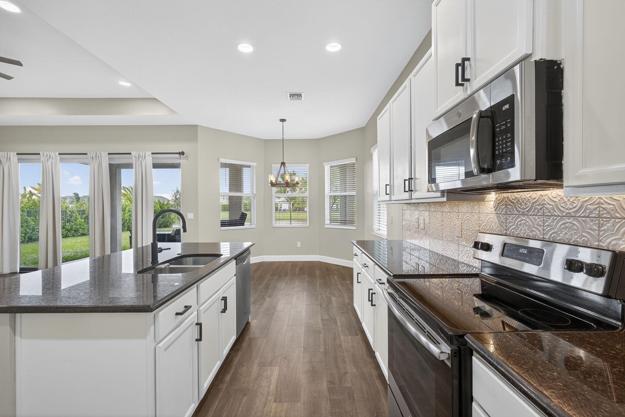 MEADOWS OF WESTLAKE - Residential