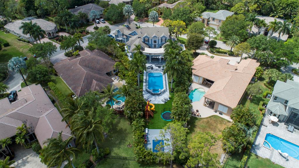 IN THE PINES - Residential