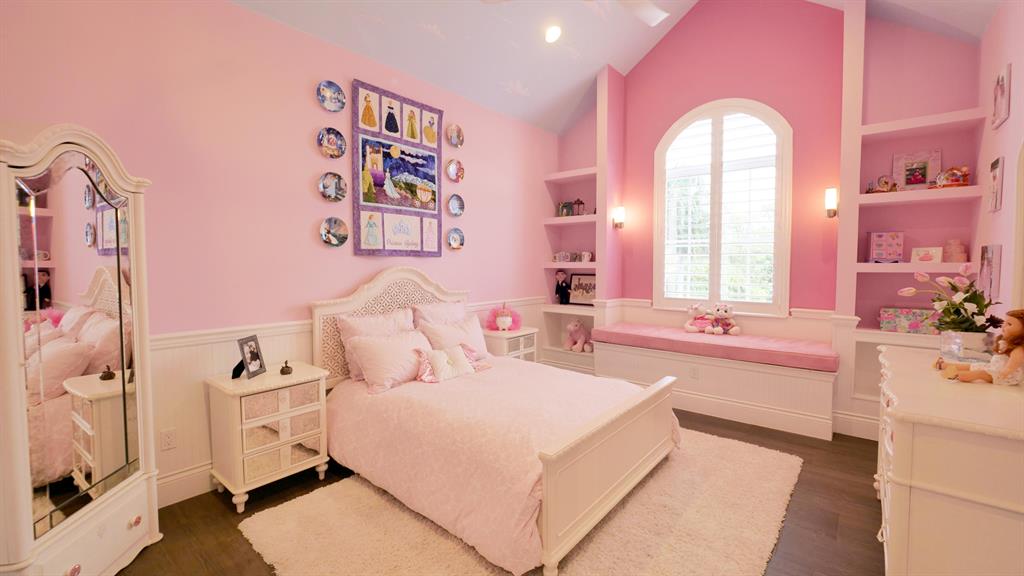 IN THE PINES - Residential