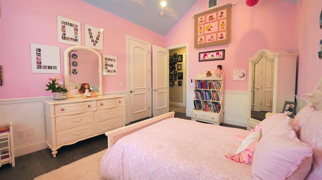 IN THE PINES - Residential