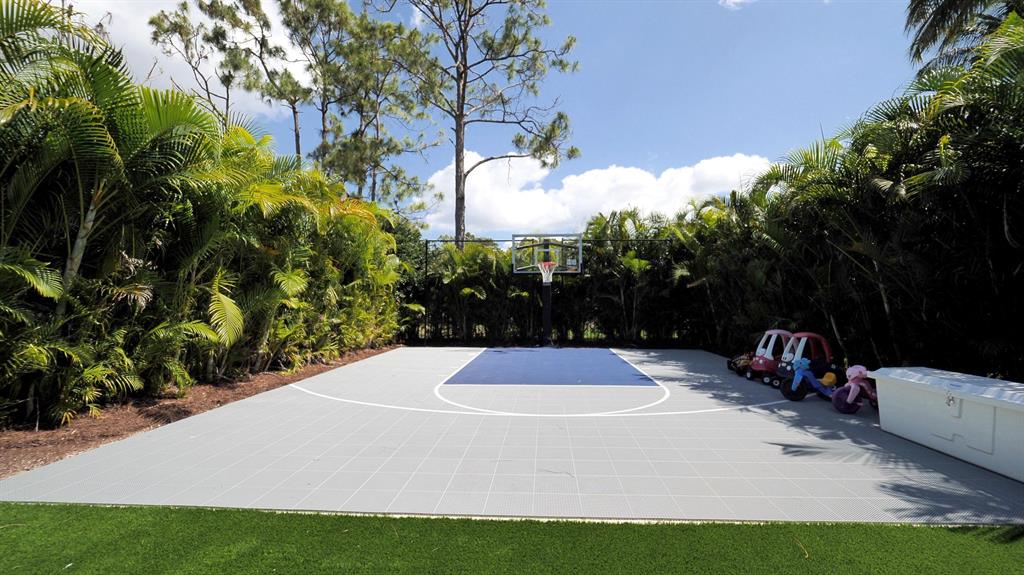 IN THE PINES - Residential