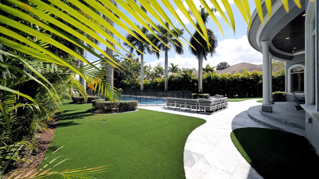 IN THE PINES - Residential