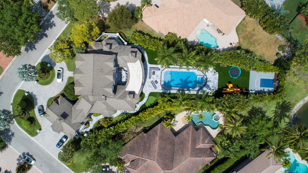 IN THE PINES - Residential