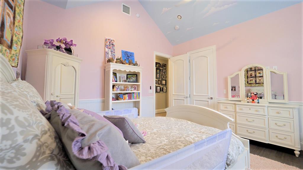 IN THE PINES - Residential